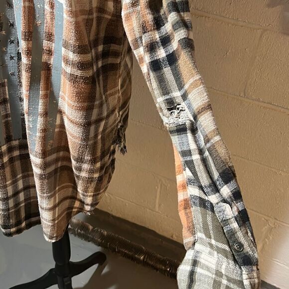 Up Cycle Flannel   - Picture 5 of 10